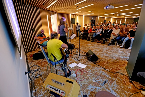 Sessão Evocativa «50 anos do golpe militar fascista no Chile - Um crime que não pode cair no esquecimento»