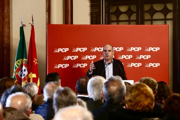 Sessão Pública «As nacionalizações, o crime das privatizações, sectores estratégicos e o desenvolvimento do País»